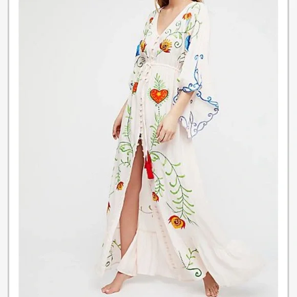 5 Star ⭐️ Favorite Boho Embroidered Hearts Magic Kimono Long Maxi Gown In White - Picture 8 of 15